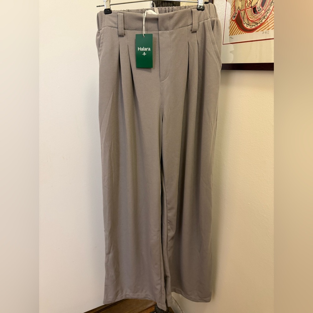 Halara-Woman’s Gray Pants Size M